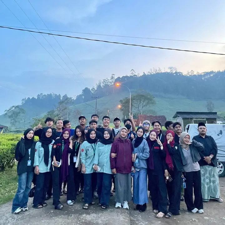 Artikel KKN UNFARI: KEGIATAN STUDY BANDING dari Kelompok Cempaka Dirgantara